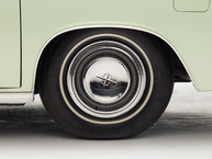 The Classic Motor Company - 1967 Lincoln Continental 7Y86G806920 - Cameo Green - Studio
